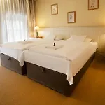 Korona Hotel 3*