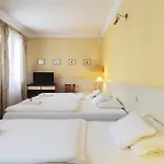 Korona Hotel 3*