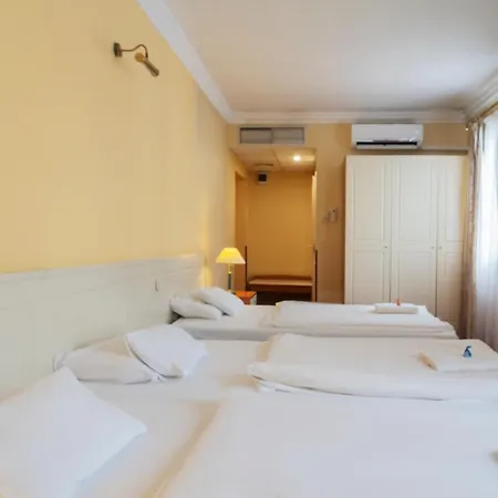 Otel Korona
