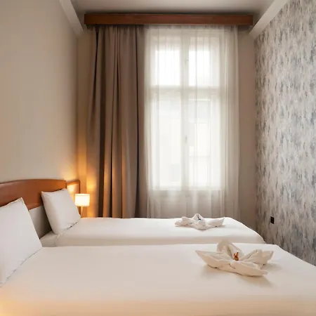 Korona Hotel