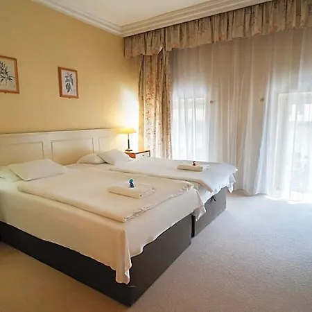 Korona 3*