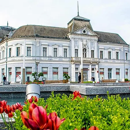 Korona Otel 3*