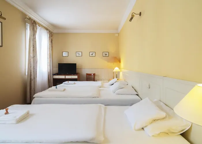 Korona Hotel 3*