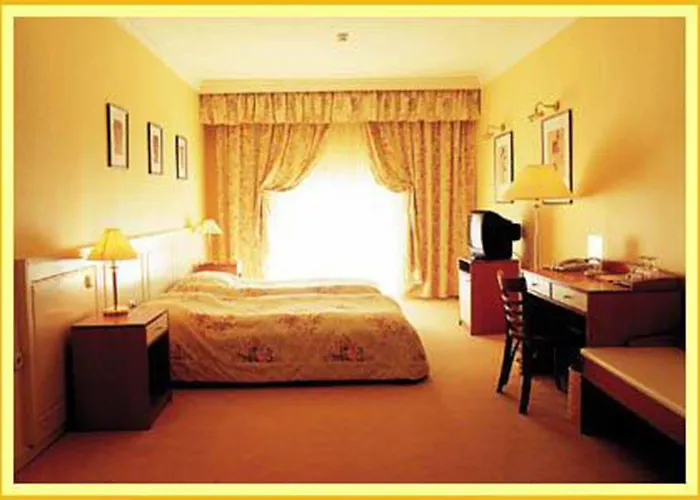 Hotel Korona 3*